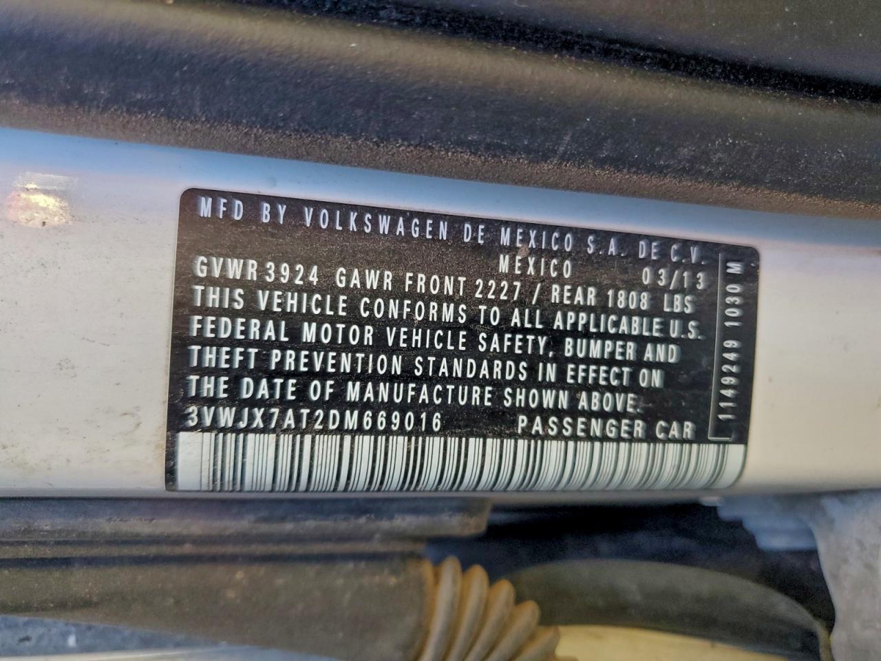 Lot #3311639227 2013 VOLKSWAGEN BEETLE