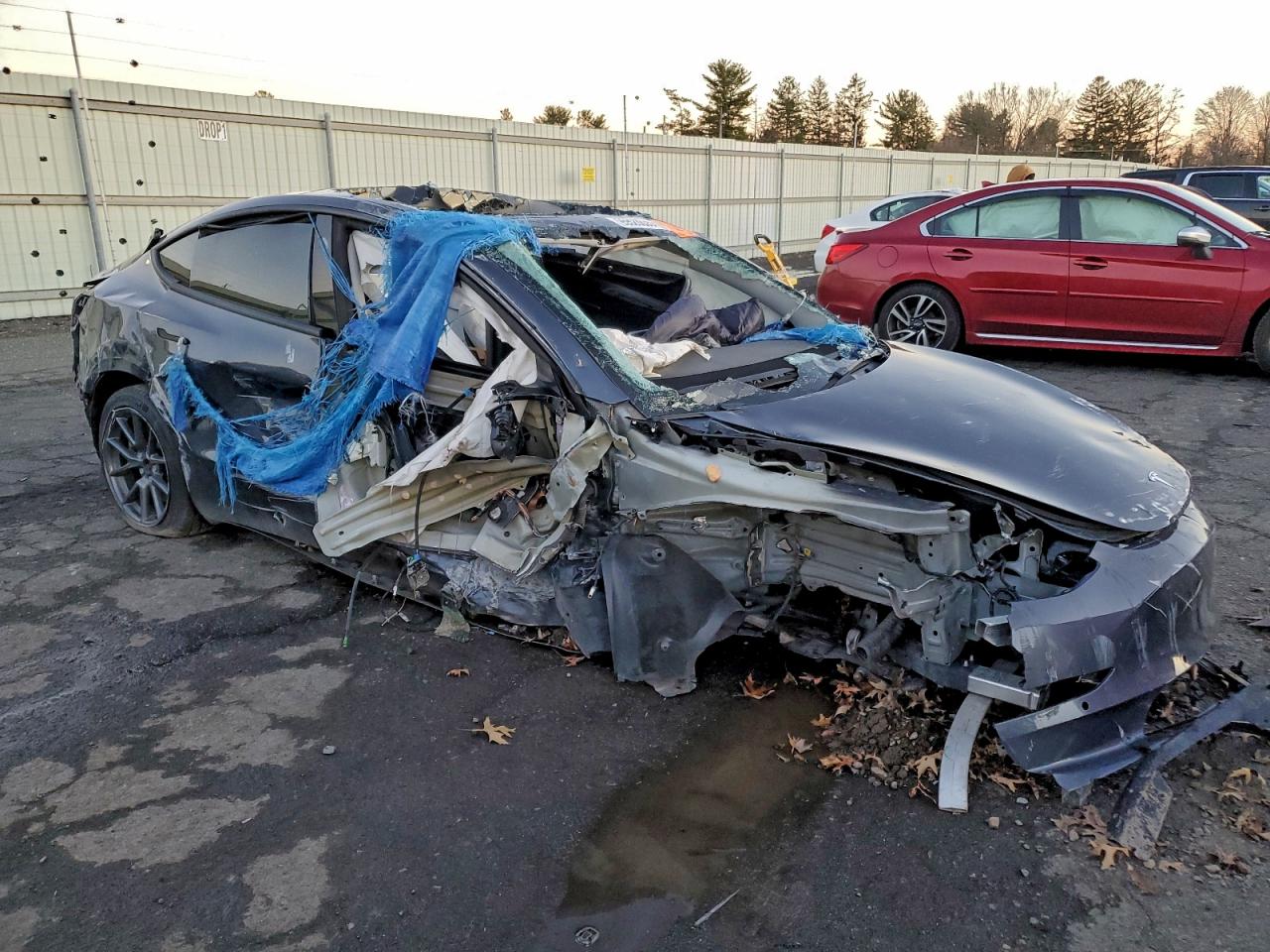 Lot #3311463236 2022 TESLA MODEL 3