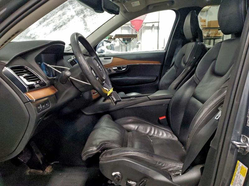 2017 VOLVO XC90 T8 #3304783960