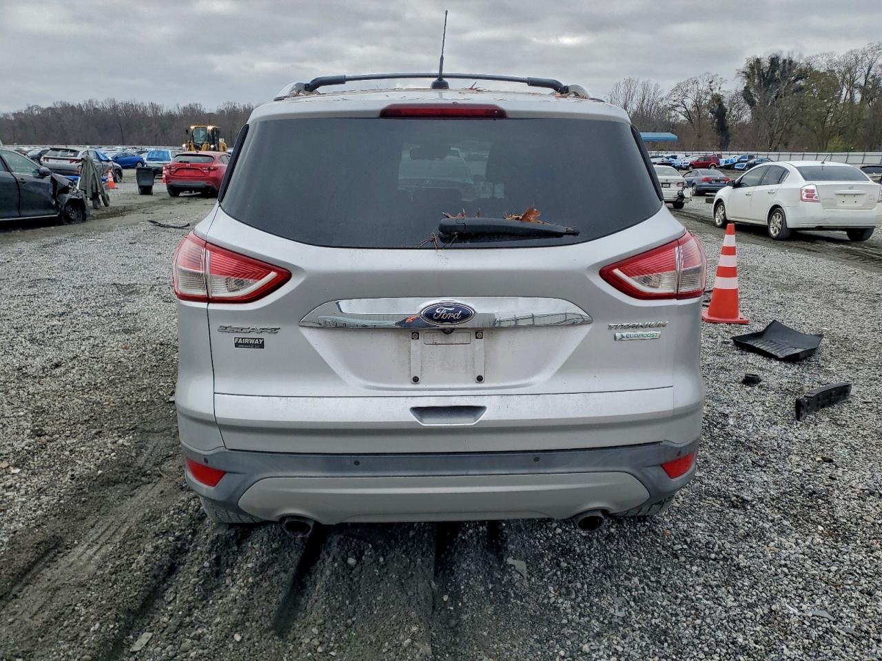 FORD ESCAPE TITANIUM