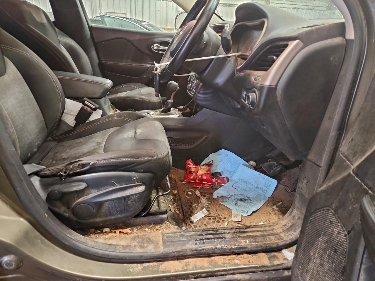 JEEP GRAND CHEROKEE SPORT