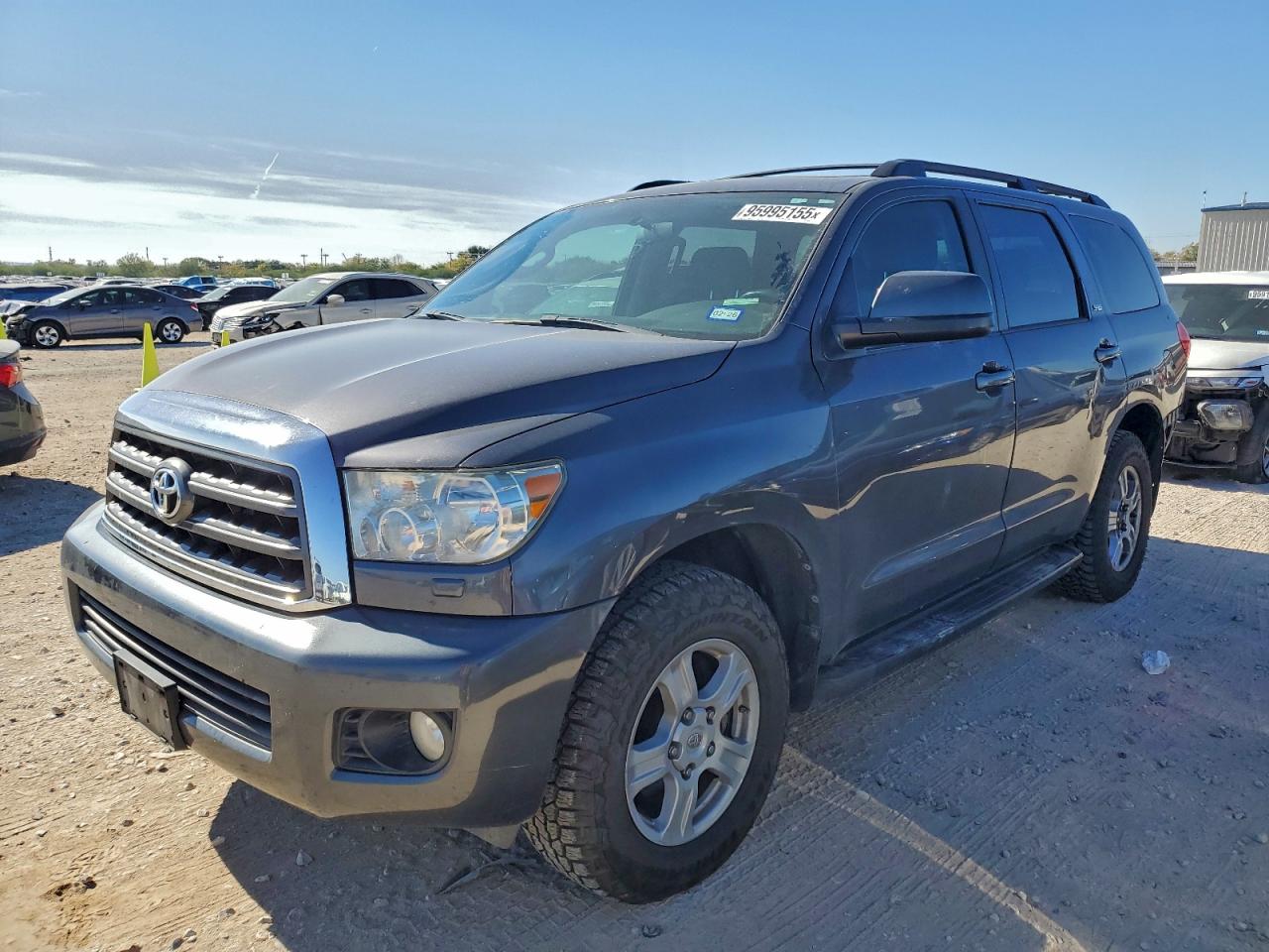 TOYOTA SEQUOIA SR5