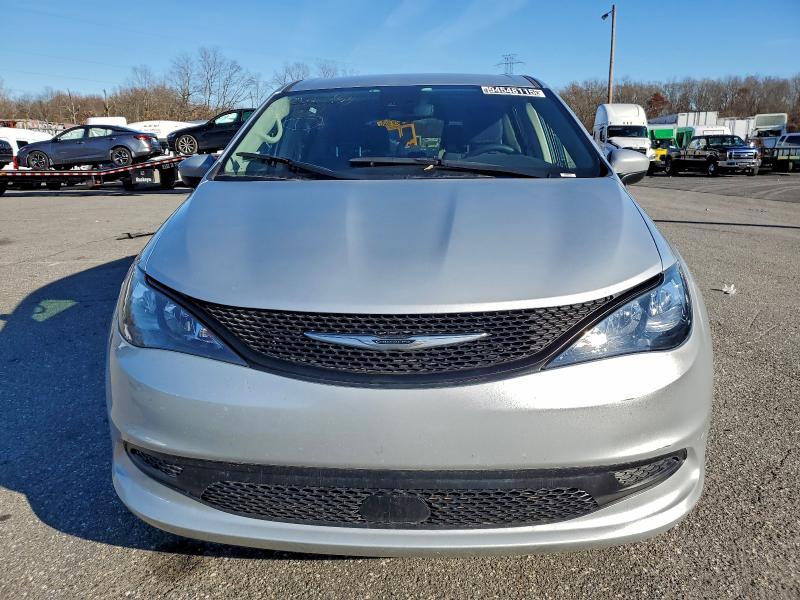 2023 CHRYSLER VOYAGER LX #3304555452