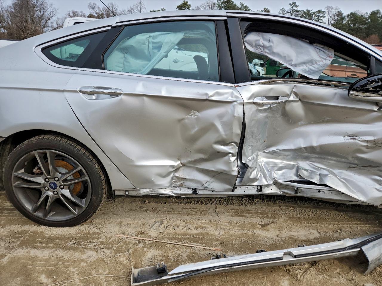 FORD FUSION TITANIUM