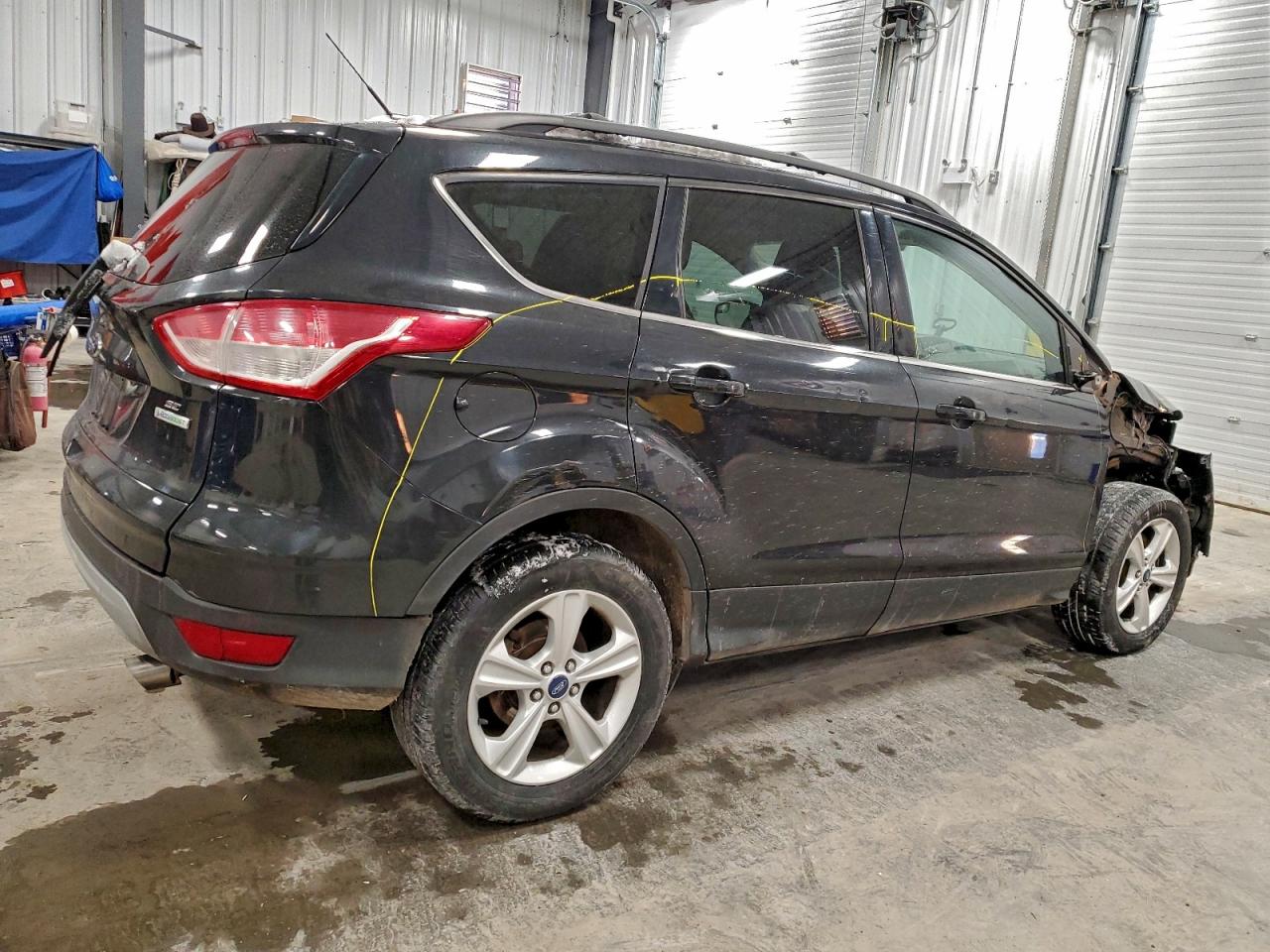 FORD ESCAPE SE
