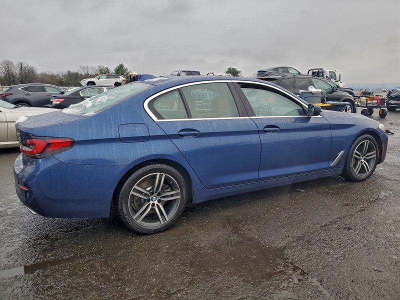 2021 BMW 530 XI #3303879767