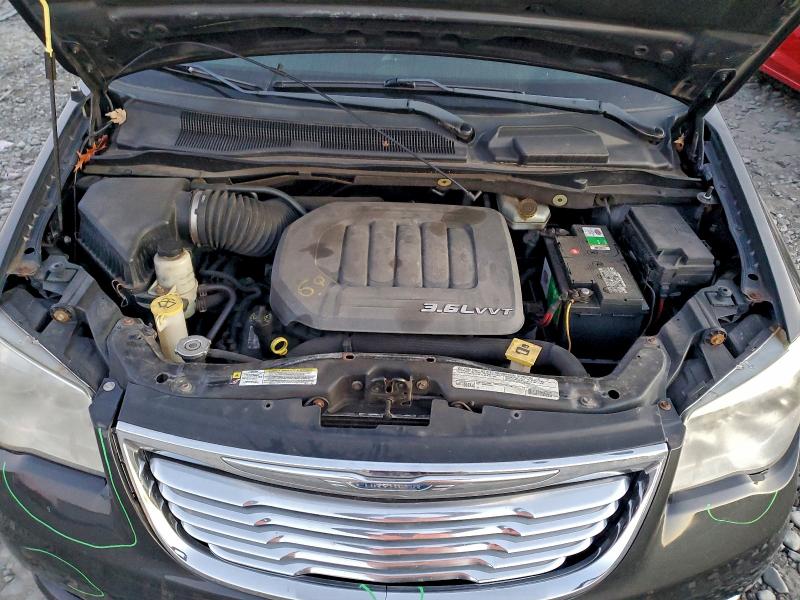 2012 CHRYSLER TOWN & COU #3315803360