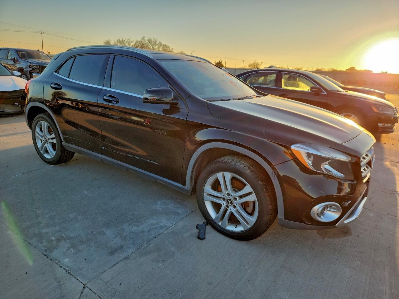 MERCEDES-BENZ GLA-CLASS 250