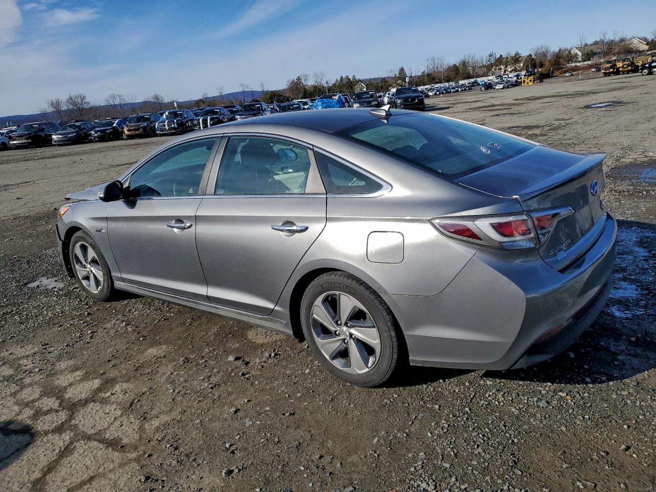 HYUNDAI SONATA HYBRID