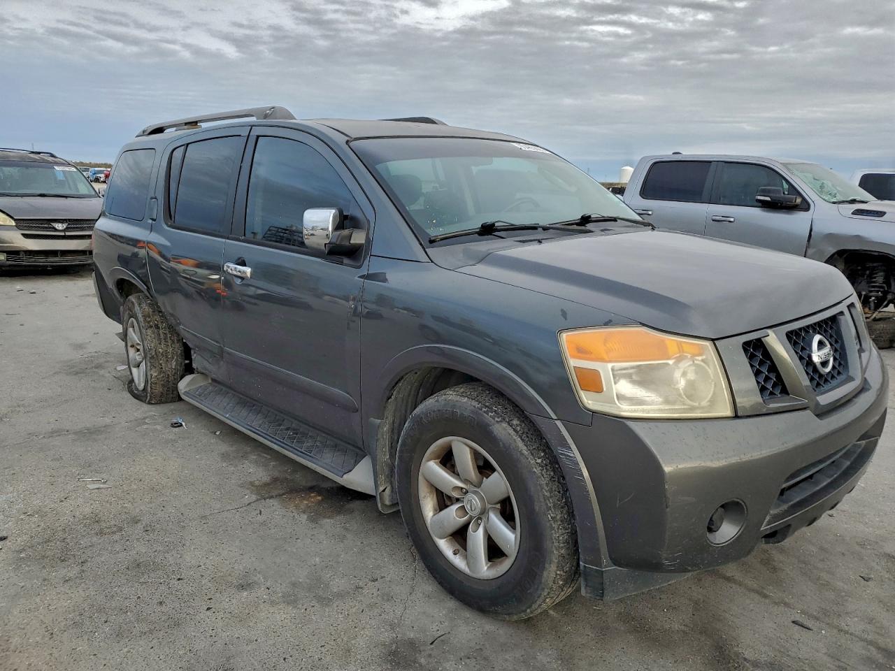 NISSAN ARMADA SV