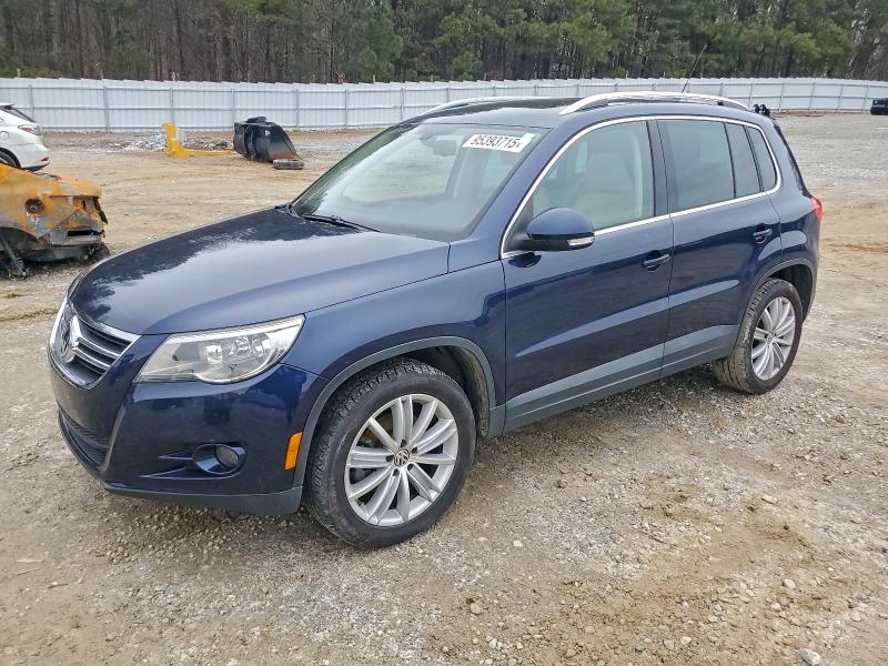 2011 VOLKSWAGEN TIGUAN S #3308308159