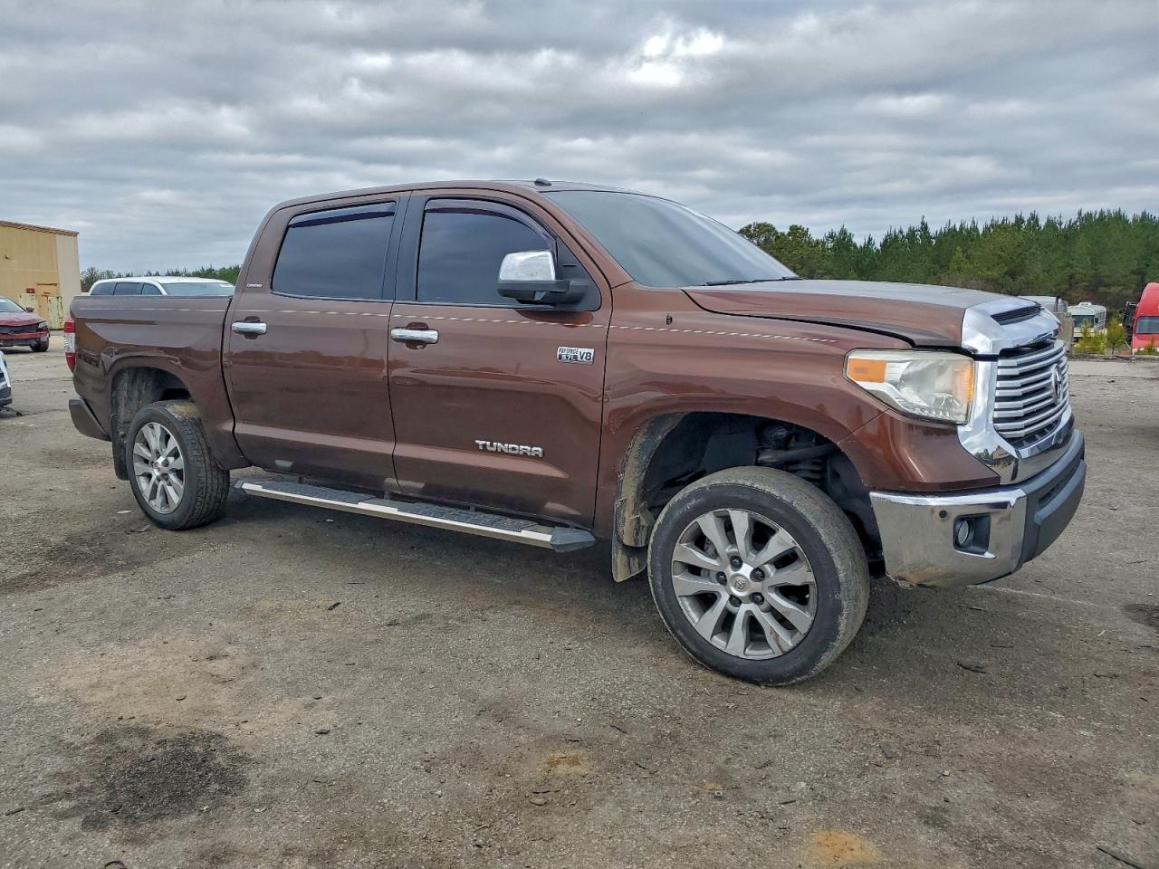 TOYOTA TUNDRA CREWMAX LIMITED