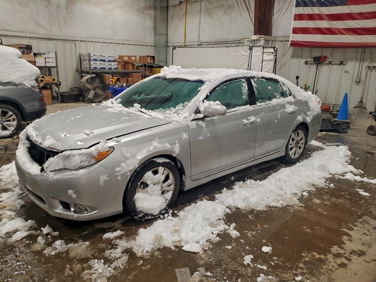 TOYOTA AVALON BASE