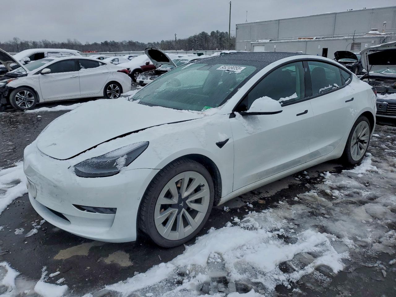 TESLA MODEL 3