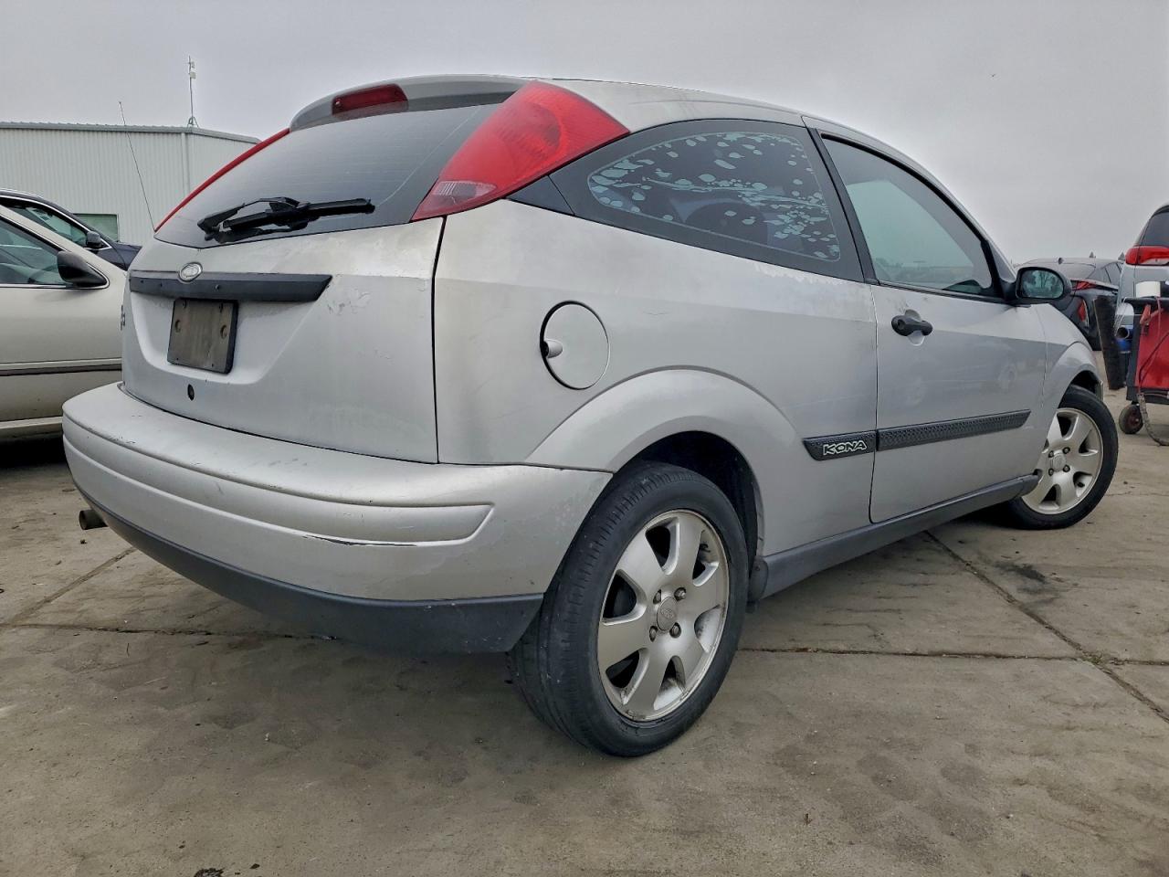 Lot #3310311999 2000 FORD FOCUS ZX3