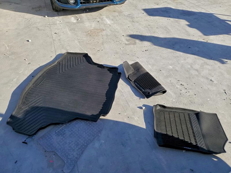 2016 TOYOTA AVALON XLE #3316110231