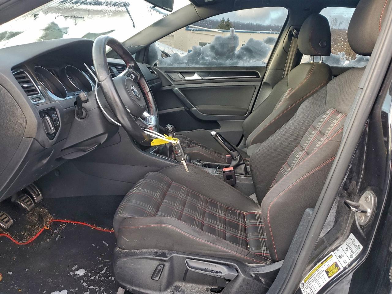 VOLKSWAGEN GOLF GTI S/SE