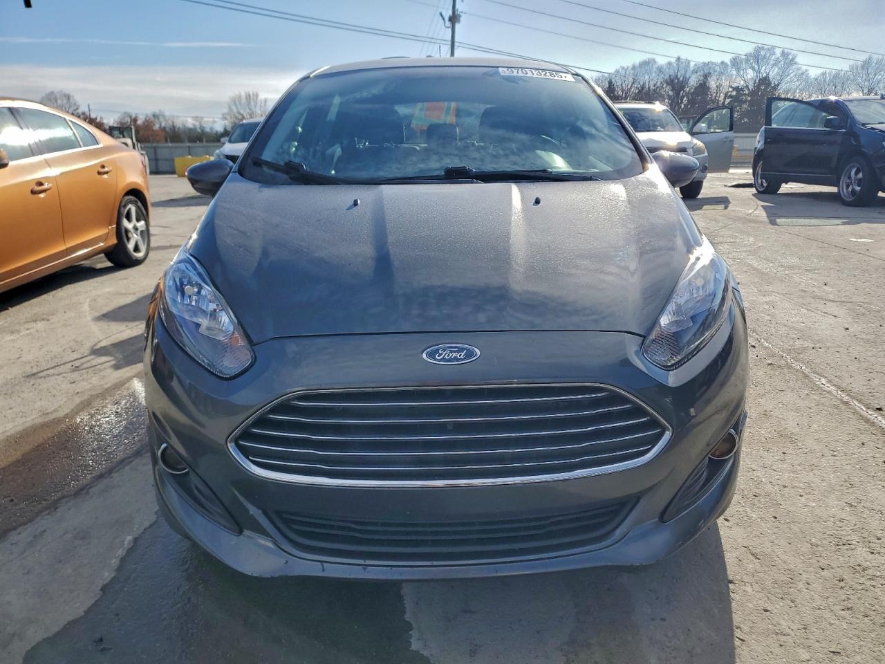 Lot #3318905927 2017 FORD FIESTA SE