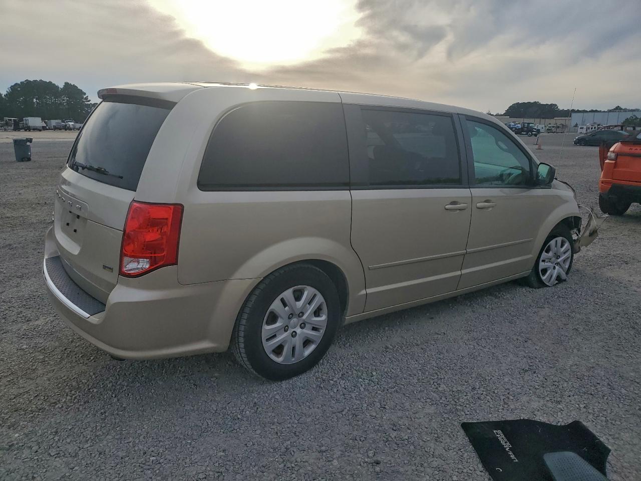 DODGE GRAND CARAVAN SE