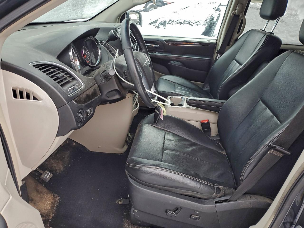 CHRYSLER TOWN & COUNTRY TOURING