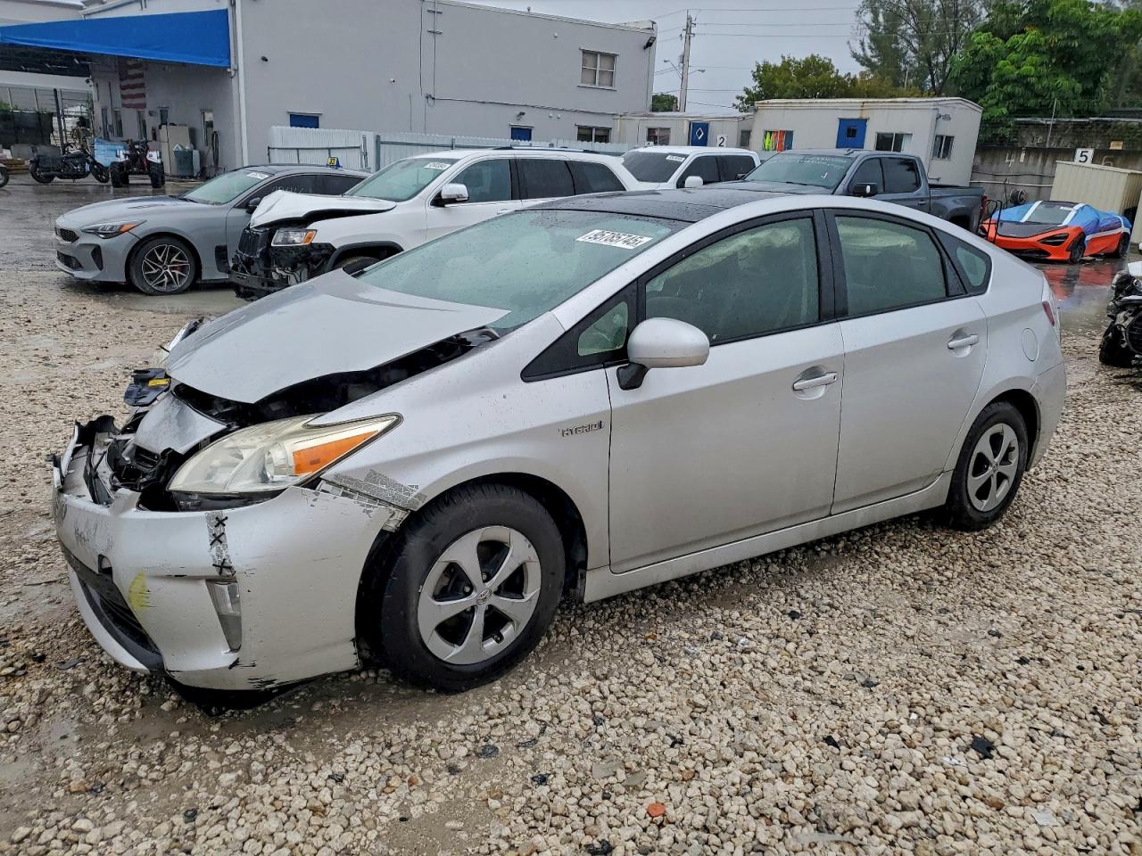 TOYOTA PRIUS
