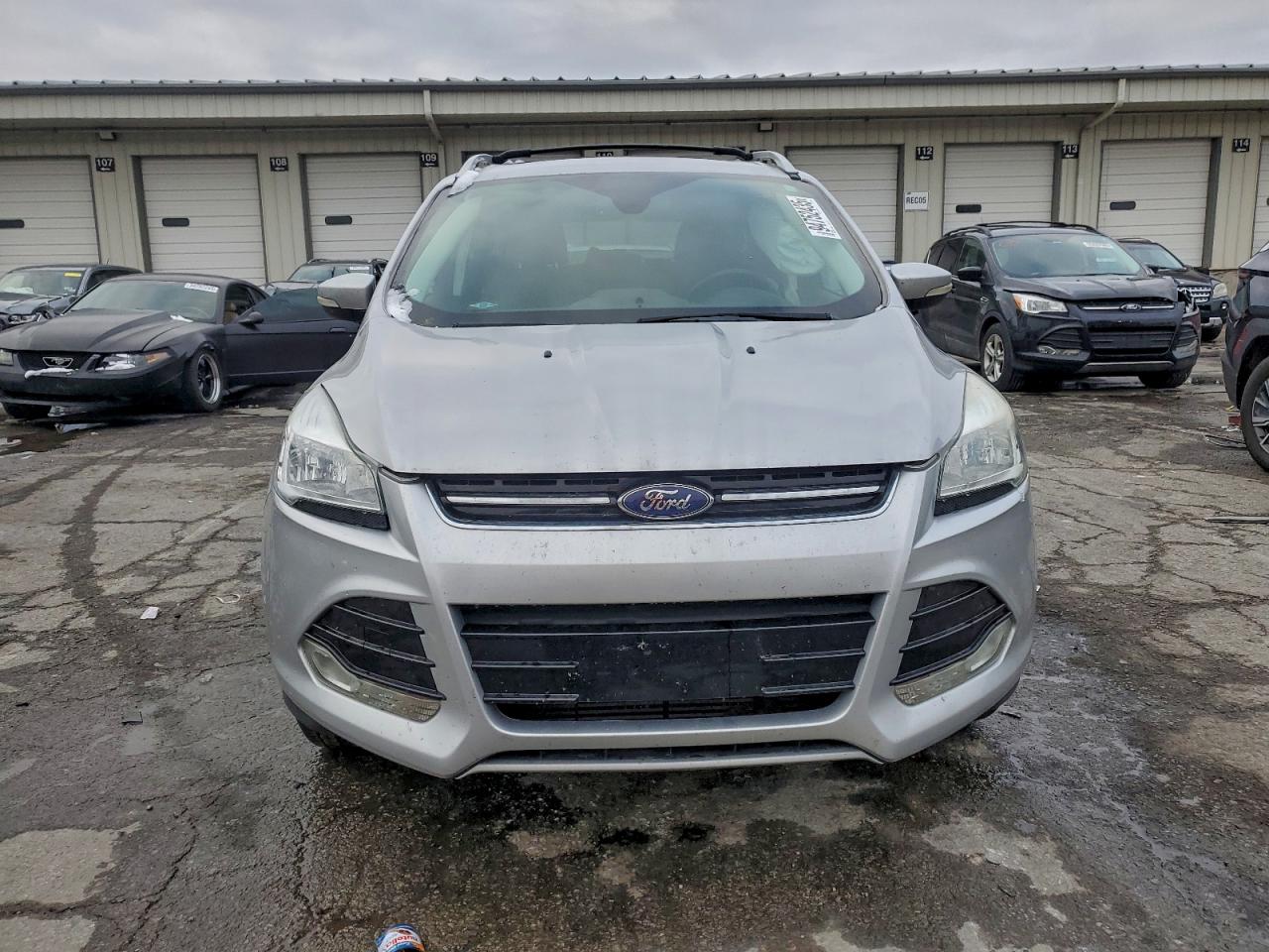 FORD ESCAPE TITANIUM
