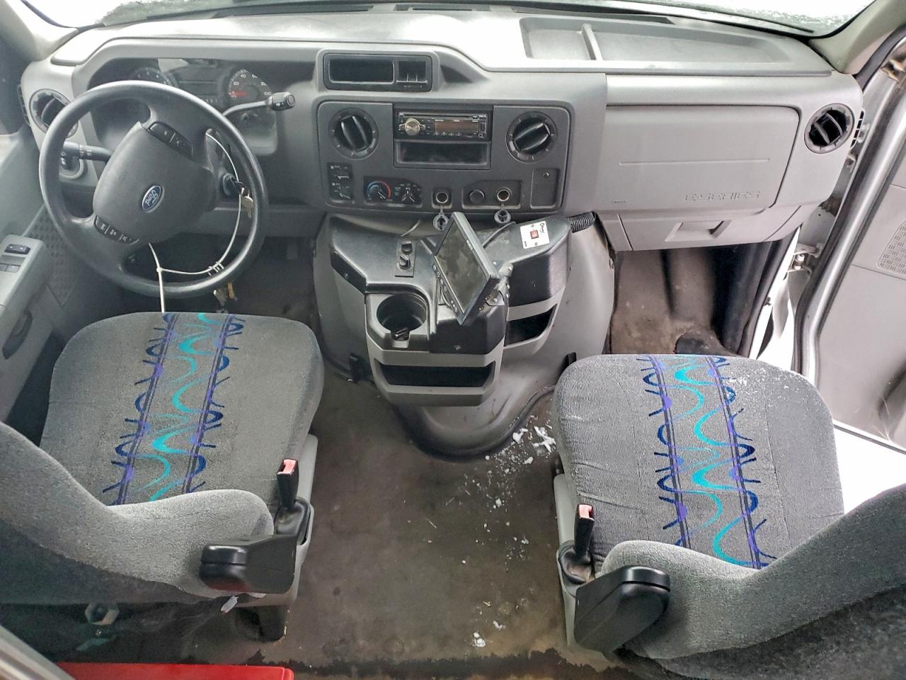 FORD ECONOLINE E350 SUPER DUTY CUTAWAY VAN