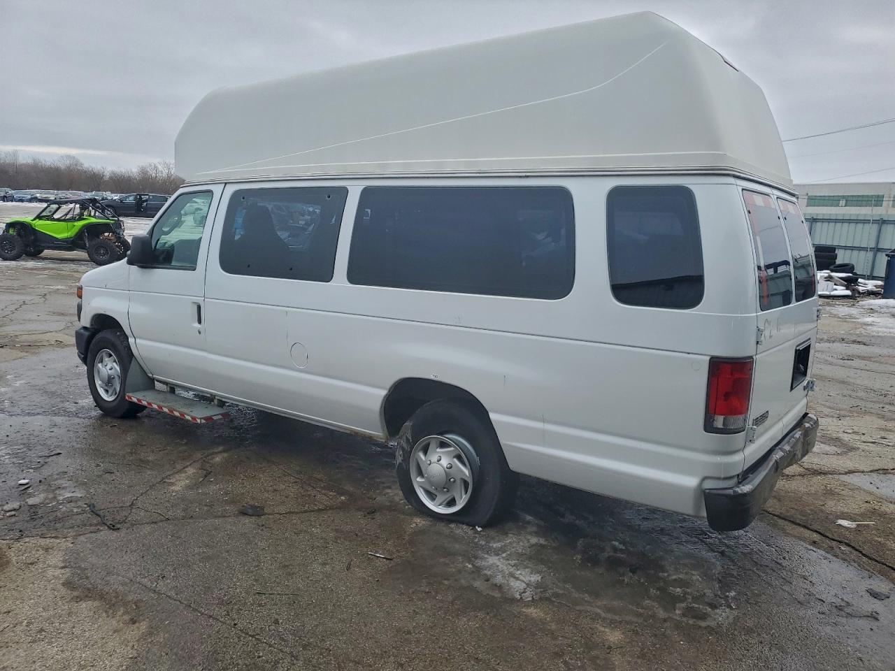 FORD ECONOLINE E350 SUPER DUTY VAN