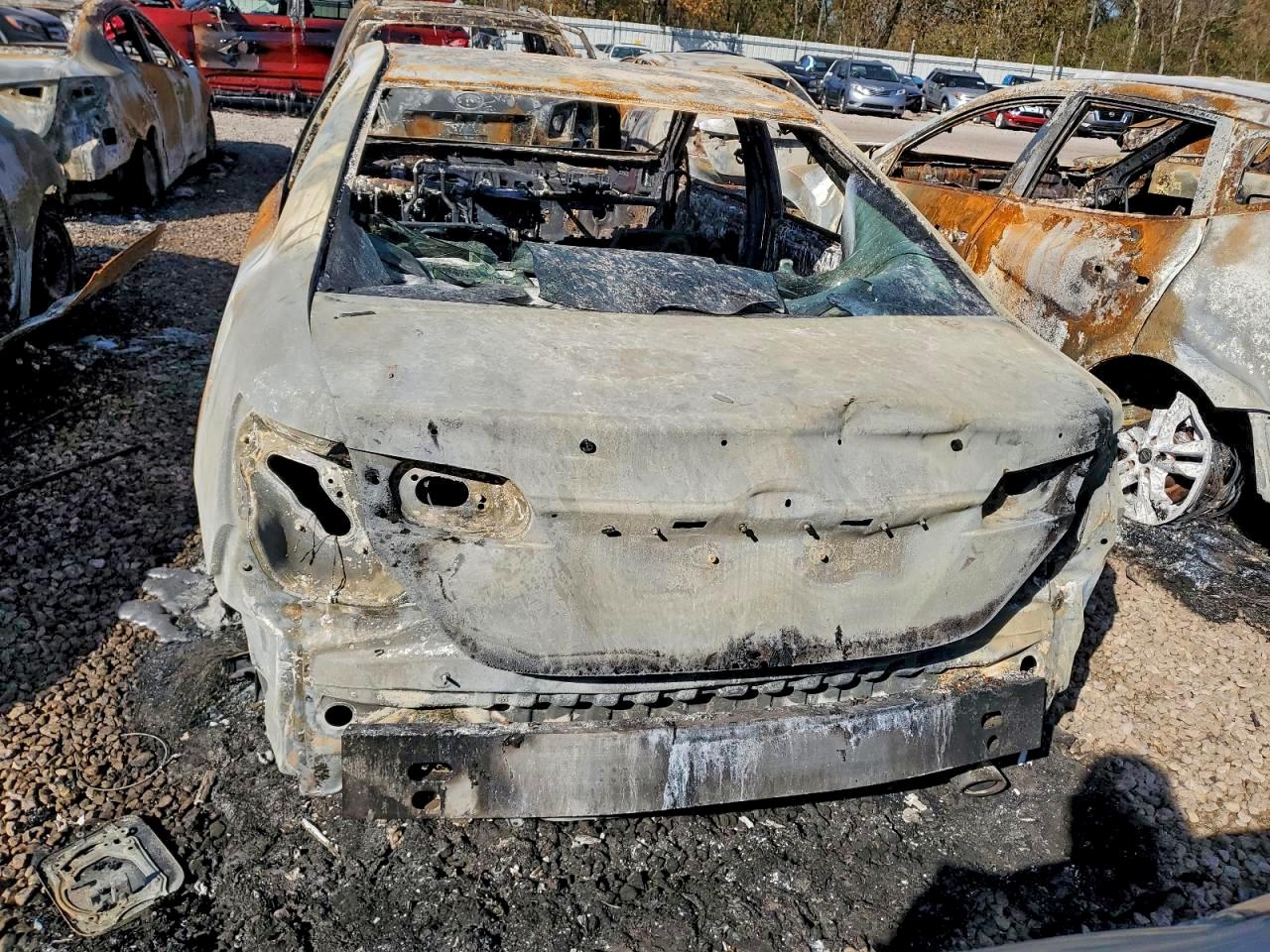 Lot #3317784069 2012 TOYOTA CAMRY BASE