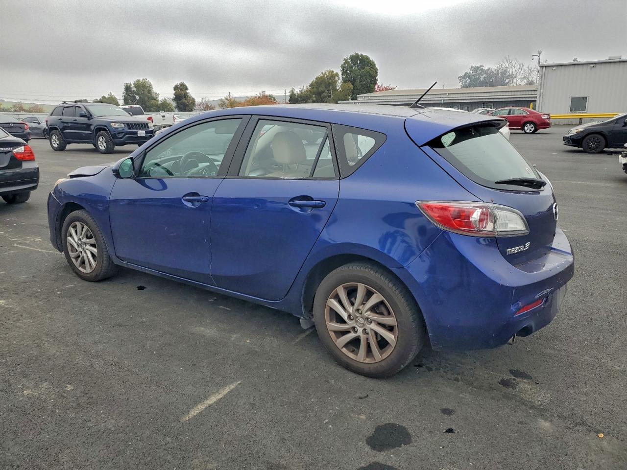 MAZDA 3 I