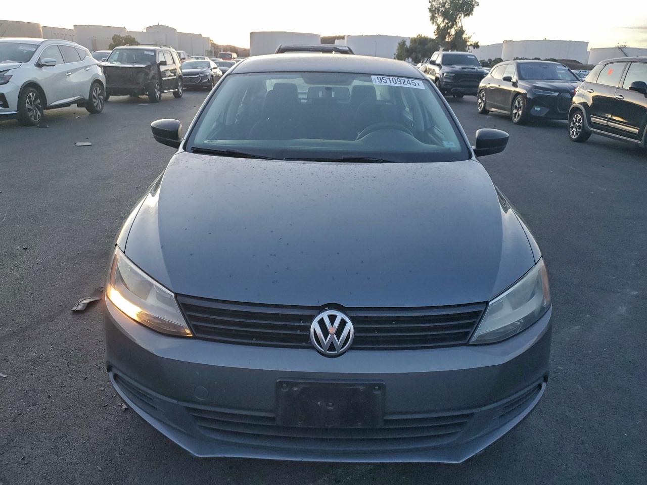 Lot #3312797100 2011 VOLKSWAGEN JETTA BASE