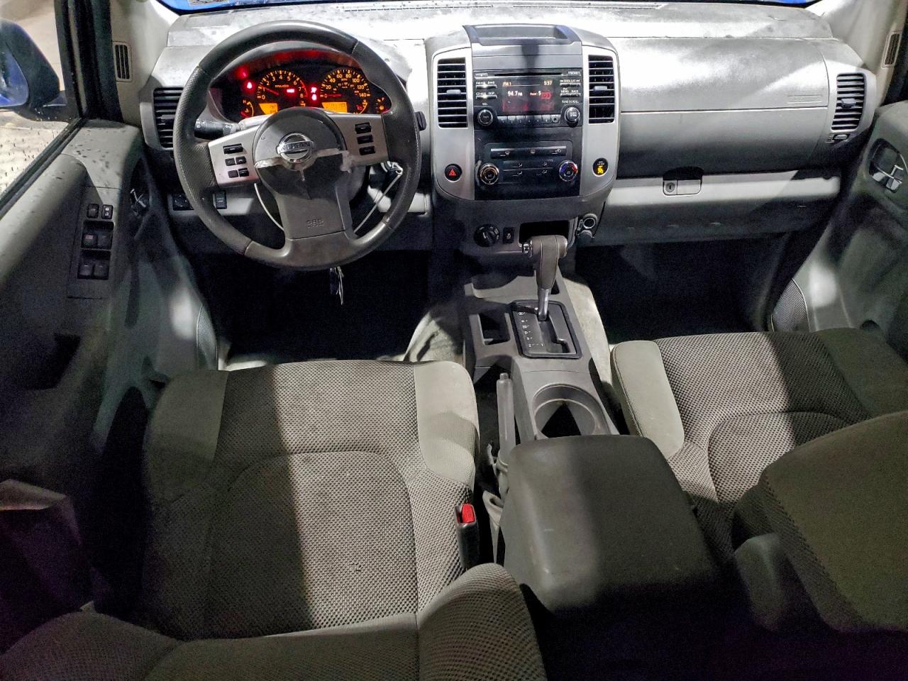 NISSAN FRONTIER S