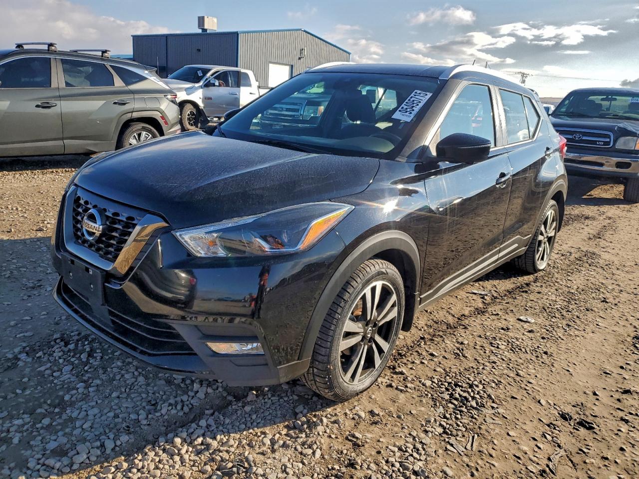NISSAN KICKS SR