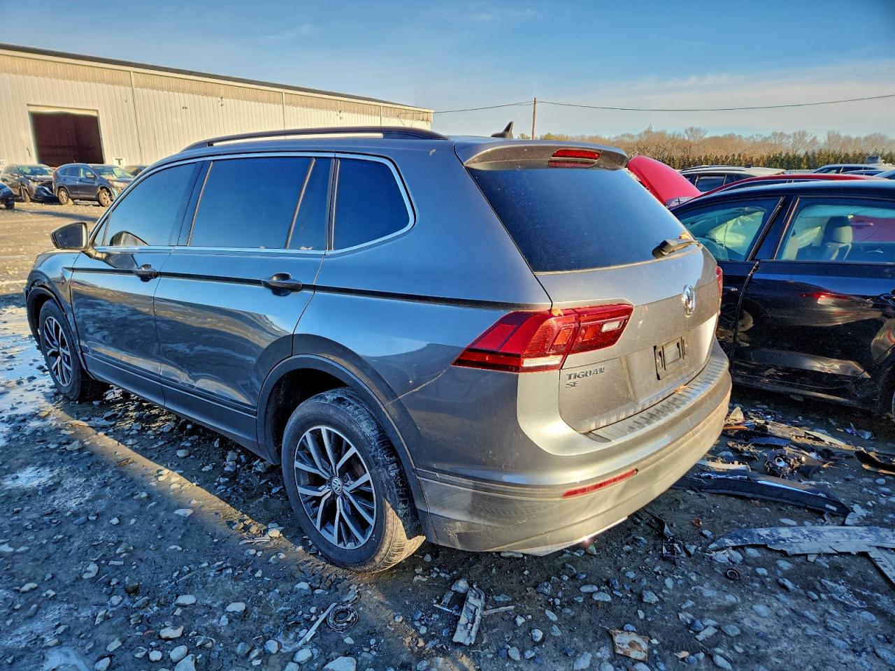 VOLKSWAGEN TIGUAN SE