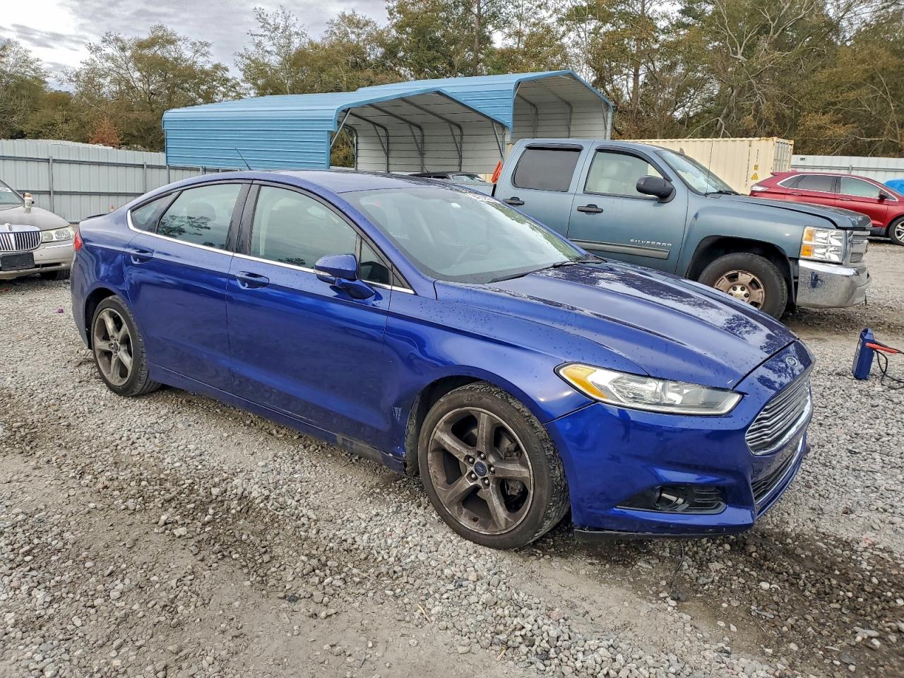 FORD FUSION SE