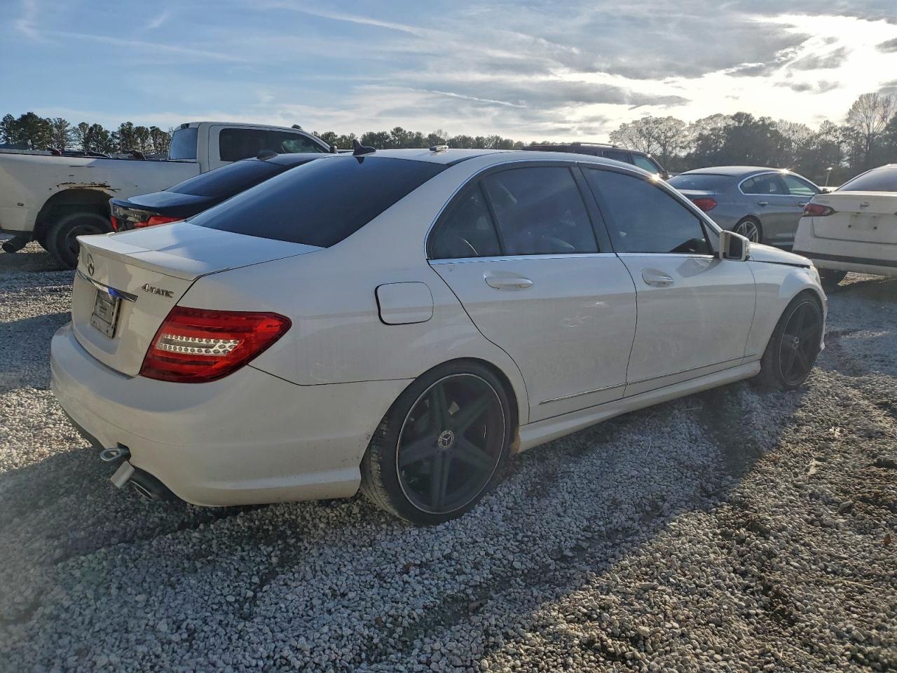 MERCEDES-BENZ C-CLASS 300 4MATIC