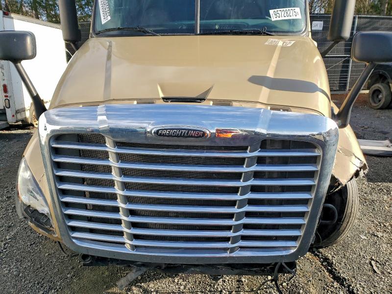 2016 FREIGHTLINER CASCADIA 1 #3304521448