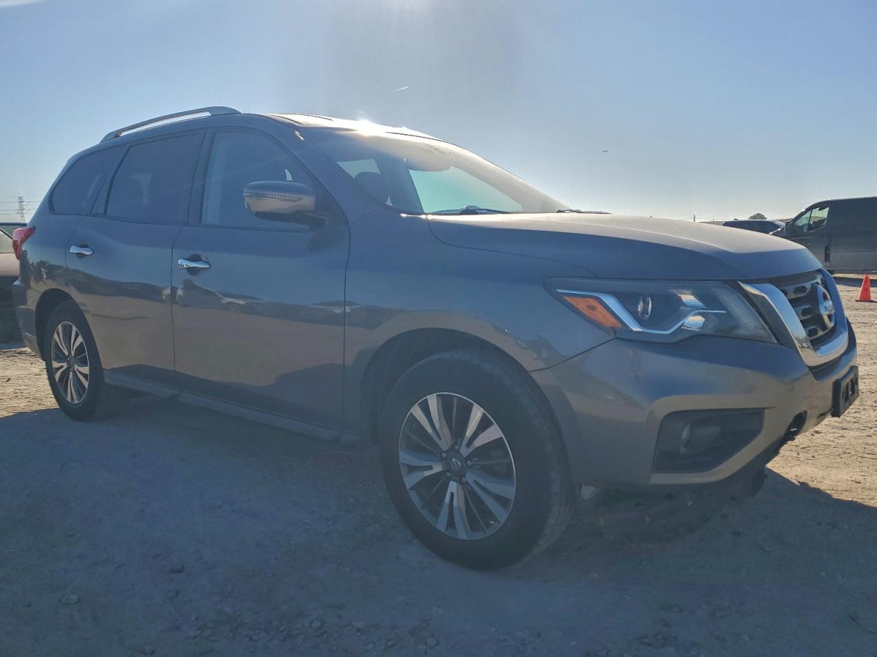 Lot #3311609270 2017 NISSAN PATHFINDER