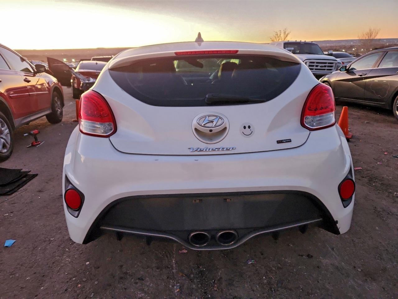 HYUNDAI VELOSTER TURBO