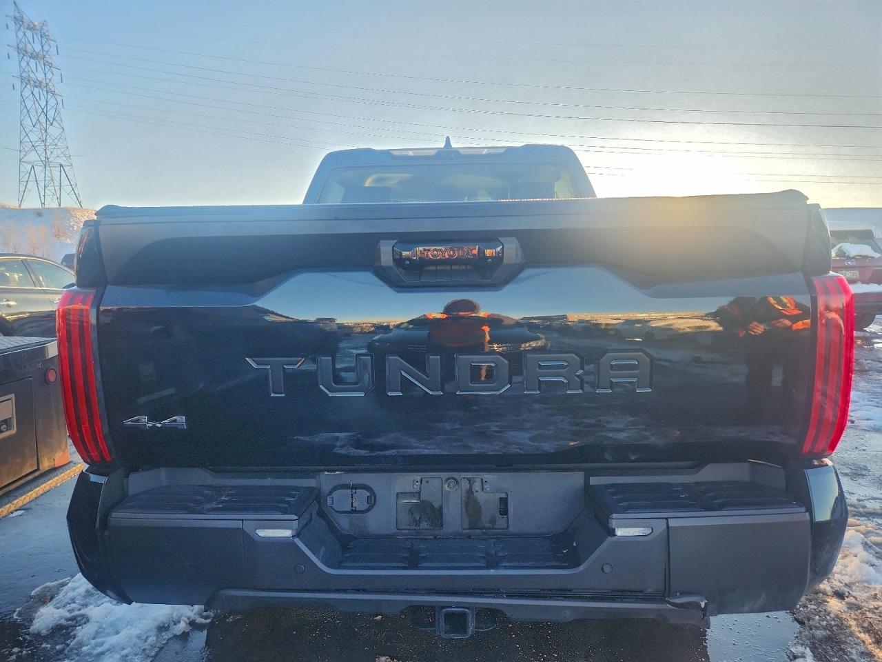 TOYOTA TUNDRA CREWMAX SR