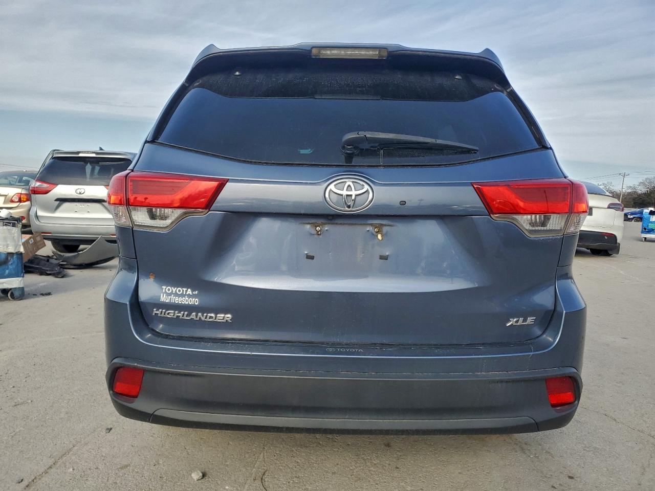 TOYOTA HIGHLANDER SE