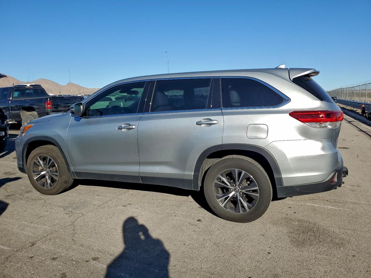 TOYOTA HIGHLANDER LE