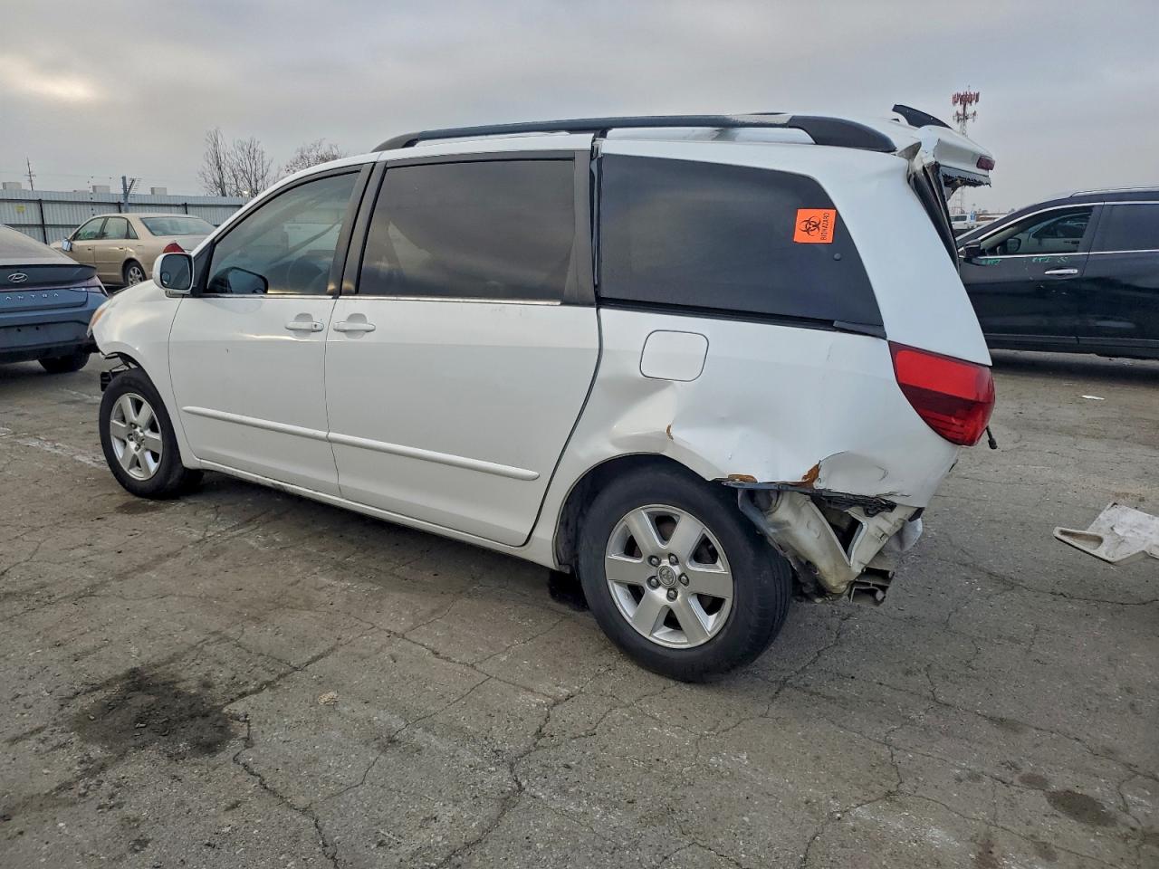 Lot #3312250887 2004 TOYOTA SIENNA XLE