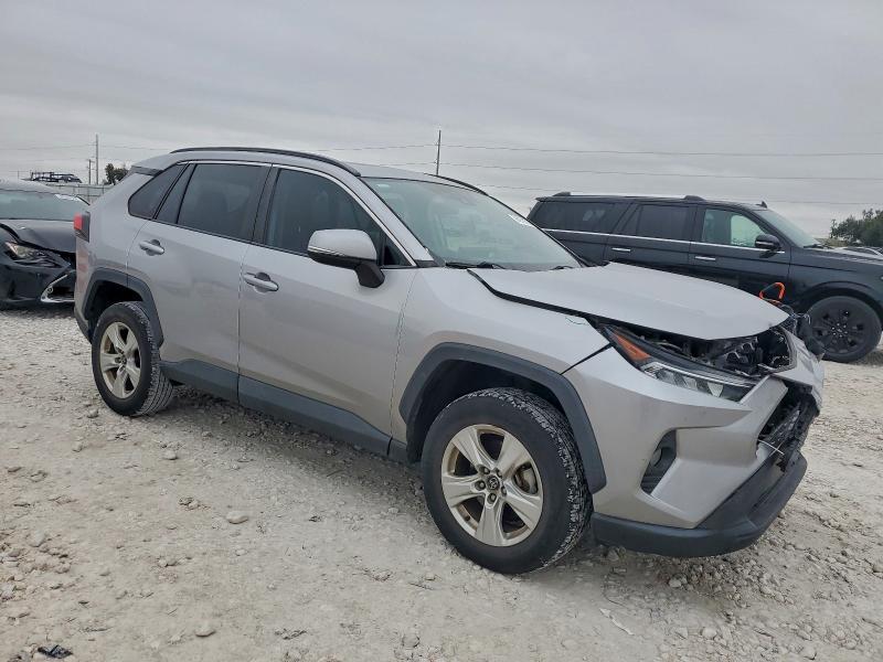 2021 TOYOTA RAV4 XLE #3304015665