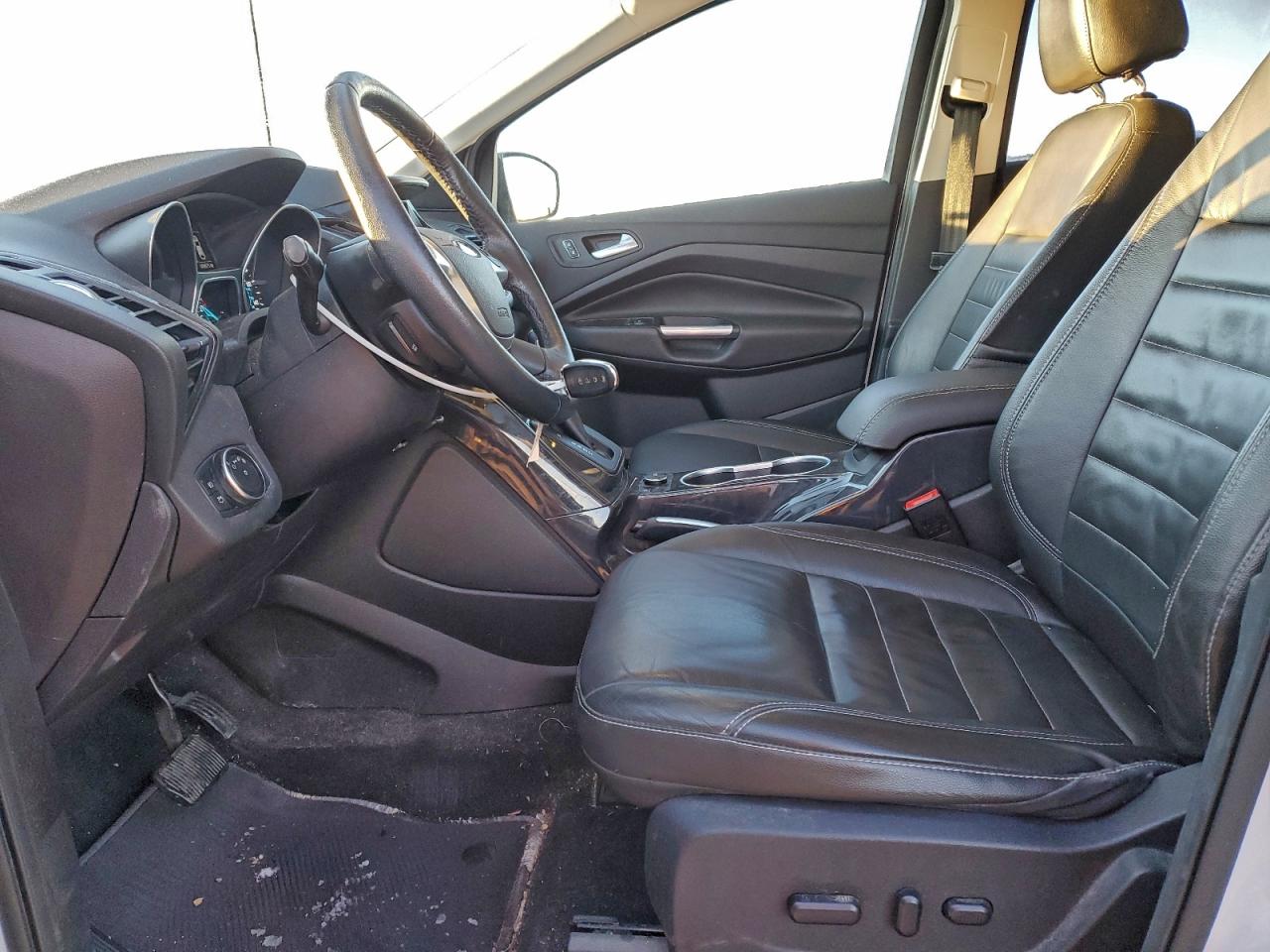 Lot #3305331368 2016 FORD ESCAPE TIT