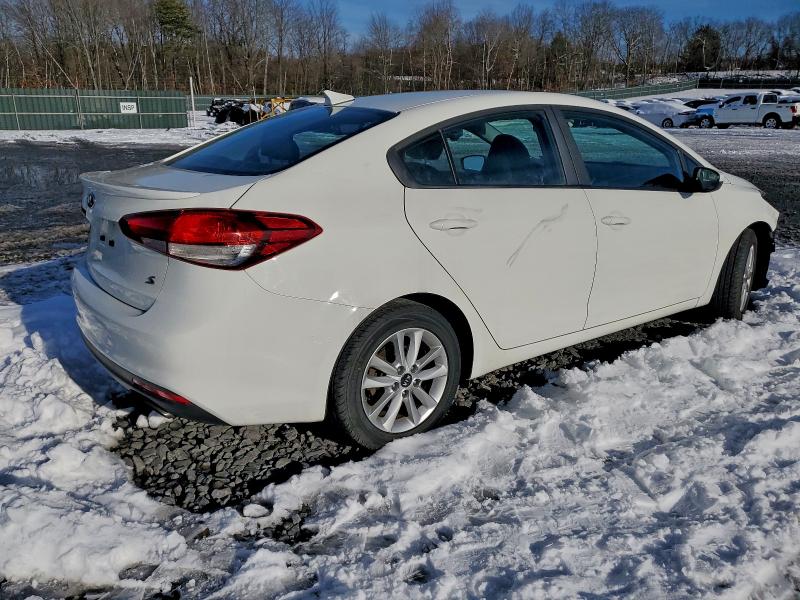 2017 KIA FORTE LX #3303962719
