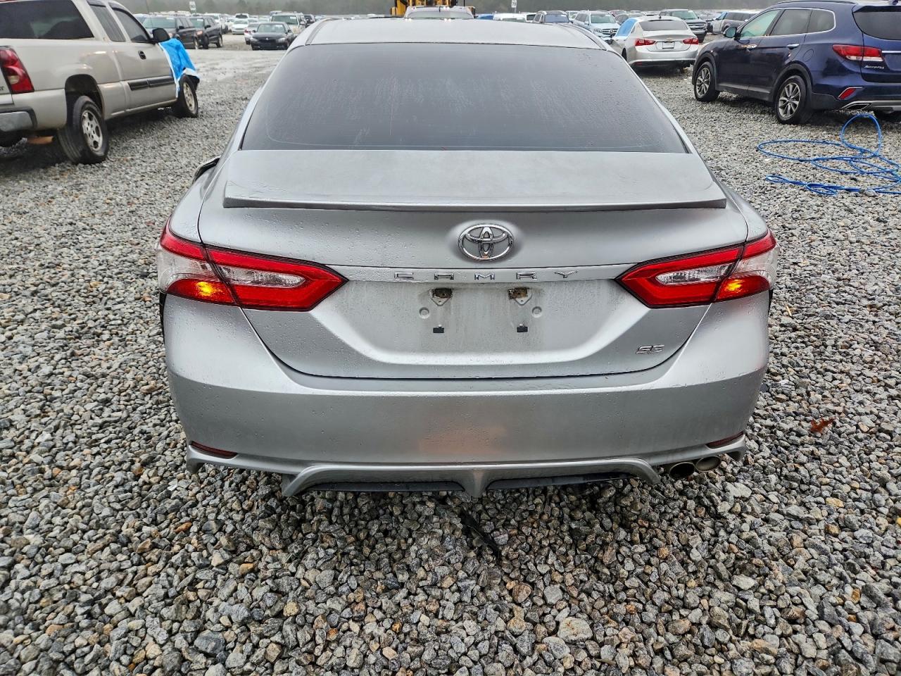 TOYOTA CAMRY L