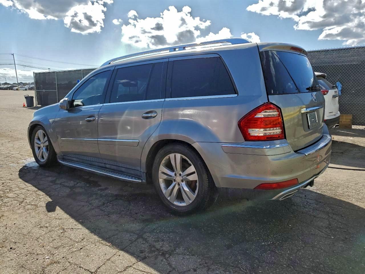 Lot #3311493284 2010 MERCEDES-BENZ GL 350 BLU