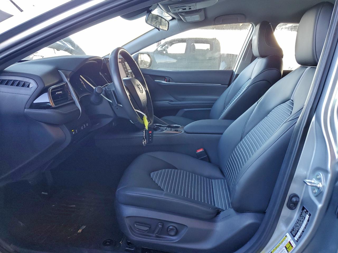 TOYOTA CAMRY SE NIGHT SHADE