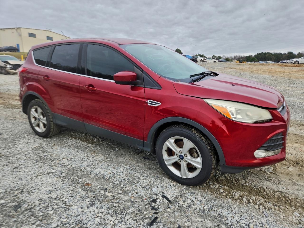 FORD ESCAPE SE